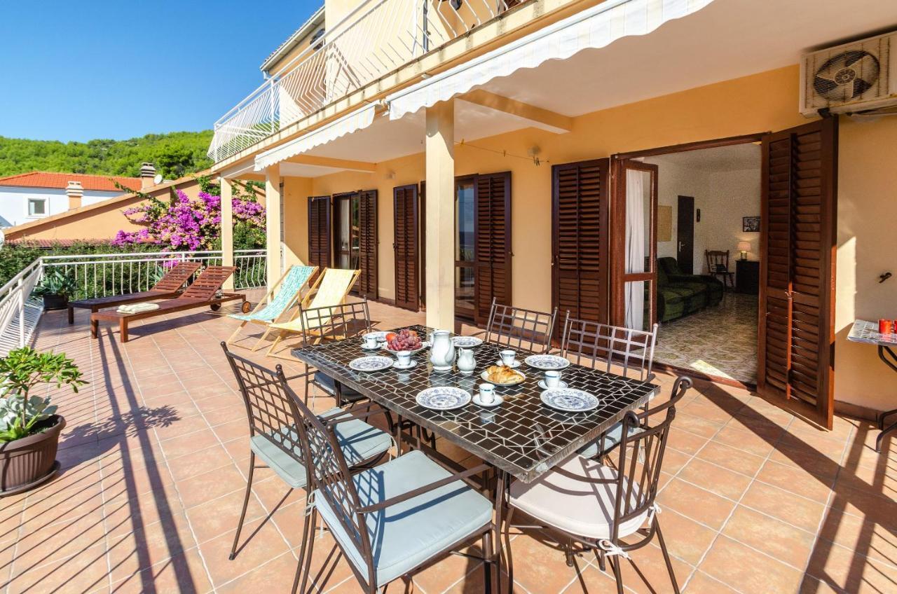 By The Sea Apartment Marta Prizba Εξωτερικό φωτογραφία