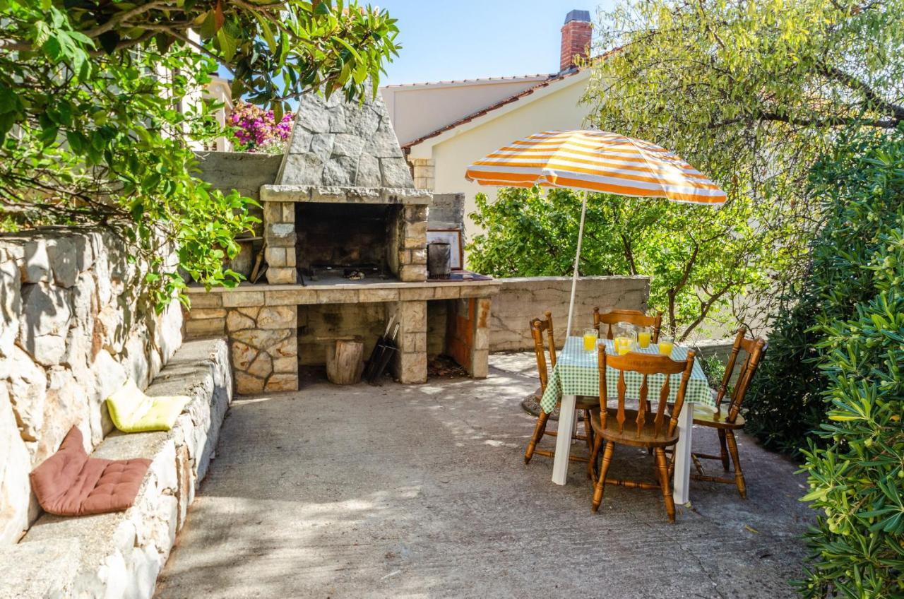 By The Sea Apartment Marta Prizba Εξωτερικό φωτογραφία